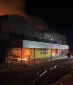 Incendio arrasa con el supermercado Súper Impacto en Saladas