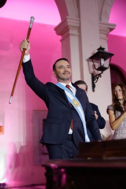 Corrientes estrena mandato con continuidad familiar y promesas de modernización: Juan Pablo Valdés asumió como gobernador