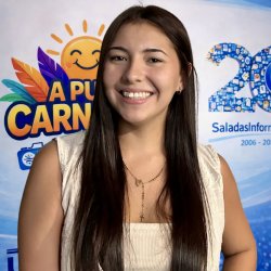 Oriana Miguel, la elegancia que abre el desfile de Iberá
